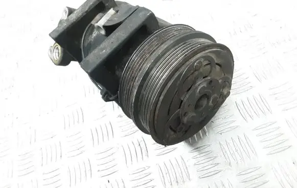 Volvo V50 Air conditioning (A/C) compressor (pump) 36001118