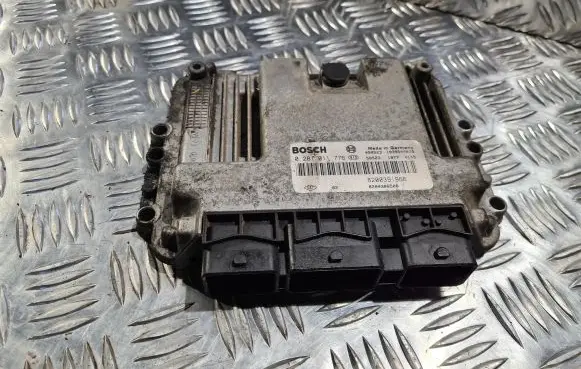 Renault Scenic II - Grand scenic II Engine control unit/module 0281011776 8200386508