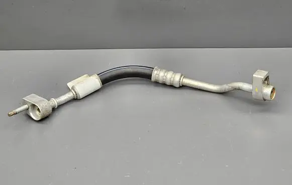 Ford Fiesta Air conditioning (A/C) pipe/hose
