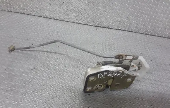 Honda HR-V Front door lock