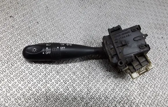 Toyota Yaris Indicator stalk 173648