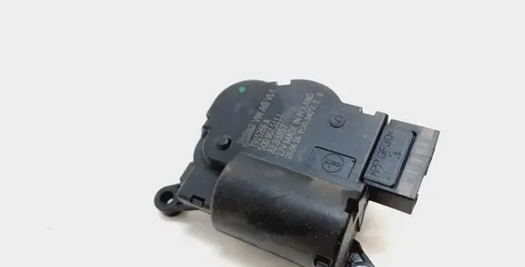 Audi Q3 8U Air flap motor/actuator 5Q0907511L