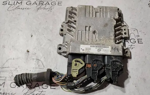 Ford Focus C-MAX Engine control unit/module AV6112A650BYA S180133064A