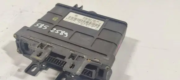 Skoda Octavia Mk1 (1U) Gearbox control unit/module 01M927733JQ 01M927733LQ 5WK33442K02