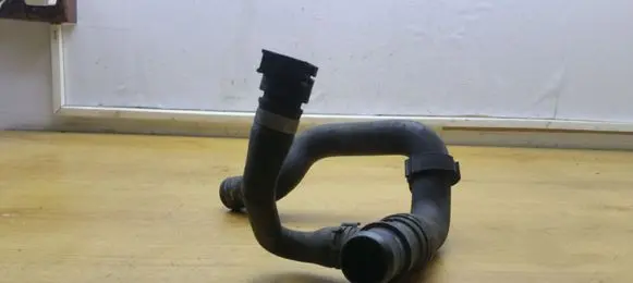 Mini One - Cooper Coupe R56 Engine coolant pipe/hose