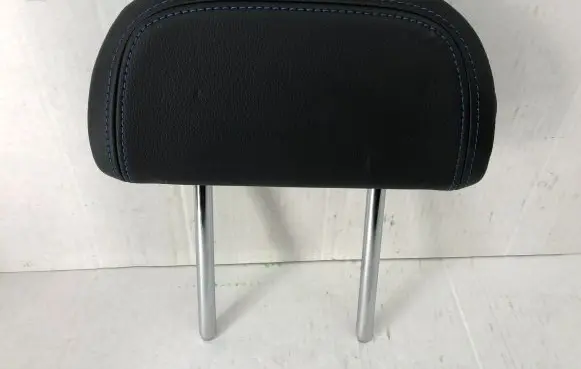 BMW 4 G22 G23 G24 G26 Rear seat headrest 