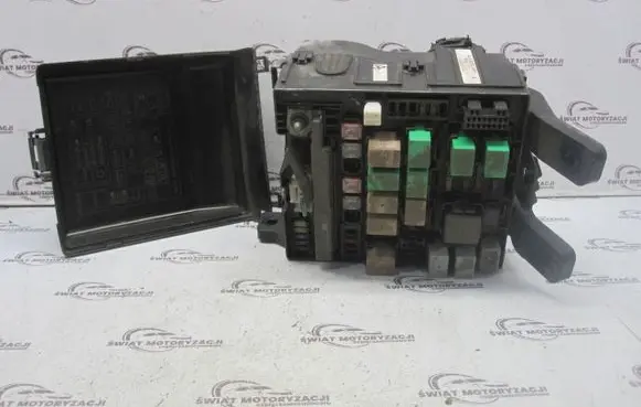 Fuse box set