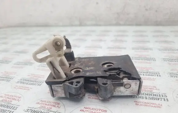 Audi 80 90 B3 Front door lock 8A1837015A