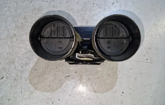 Land Rover Range Rover Sport L320 Dash center air vent grill JBD500062