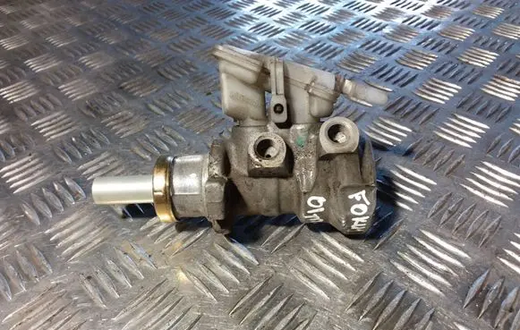 Ford Focus Master brake cylinder 21030399