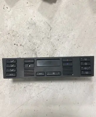 BMW 5 E39 Climate control unit 8377546 47984