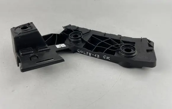 Volkswagen Golf VIII Rear bumper mounting bracket 5H6807393D