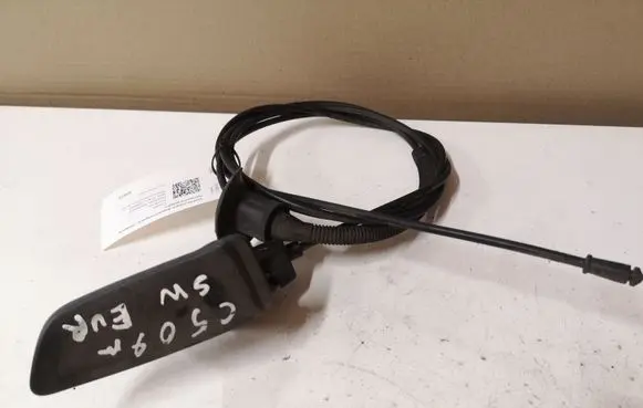 Engine bonnet (hood) release handle