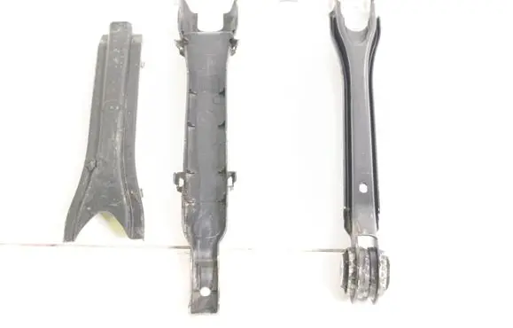 Mercedes-Benz EQC Rear control arm A2043521205 A2053523800