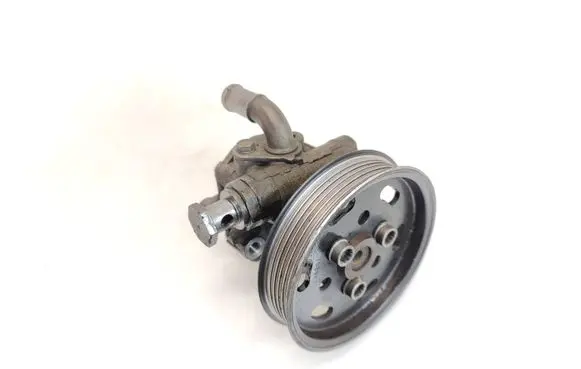 Volkswagen Caddy Power steering pump 2K0422154