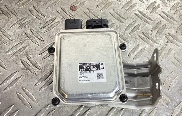 Lexus RX 450H Fuel injection pump control unit/module 8957158010 4998001011