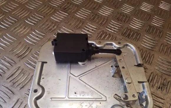 BMW X5 E53 Tailgate boot lock/latch motor 8408497