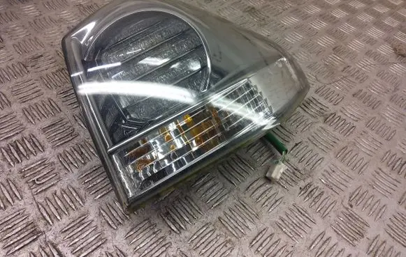 Lexus RX 330 - 350 - 400H Rear/tail lights