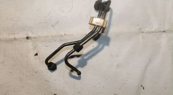 Volvo XC90 Fuel distributor 