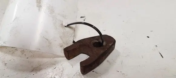 KIA Sorento Fuel Injector clamp holder