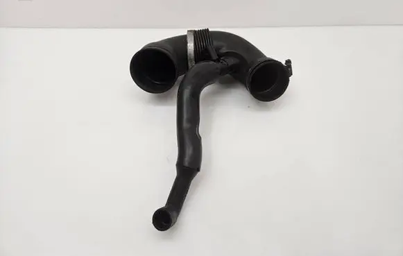 Mercedes-Benz C W203 Turbo air intake inlet pipe/hose A6120940008 606757 9640Z04