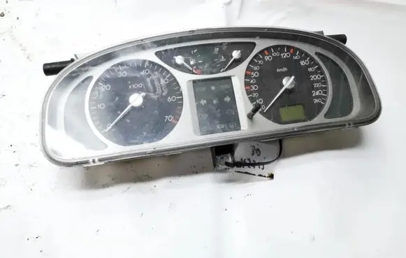 Renault Laguna II Speedometer (instrument cluster) 8200170303 5514000062