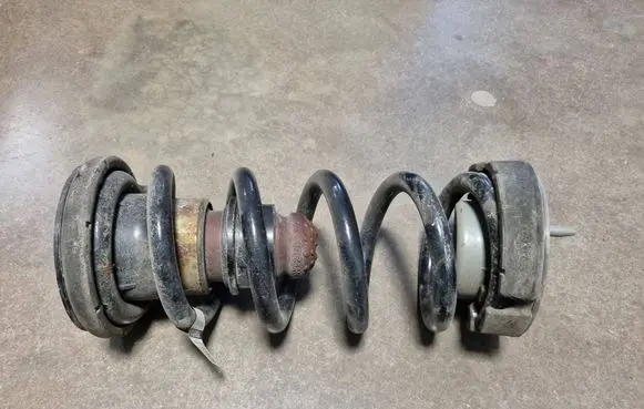 Chrysler Pacifica Rear coil spring P68231026AA 68218023AB 68231026AA
