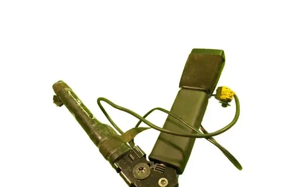 Opel Meriva B Front seatbelt 1716745 ZAPINKA