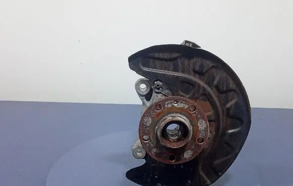 Volkswagen Passat Alltrack Front wheel hub spindle knuckle 5Q0407257G