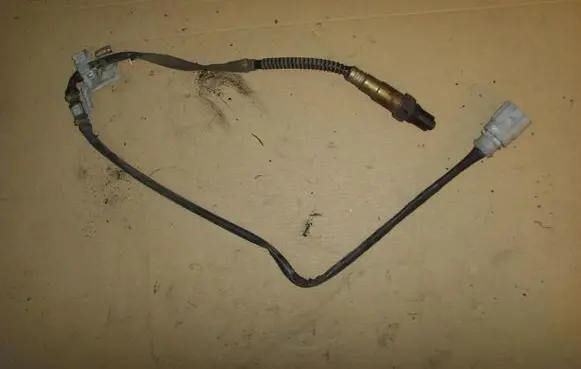 Skoda Octavia Mk2 (1Z) Lambda probe sensor 06F906262S