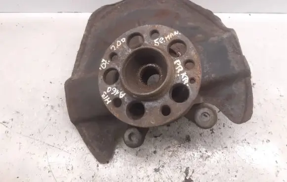 Mercedes-Benz A W169 Front wheel hub spindle knuckle