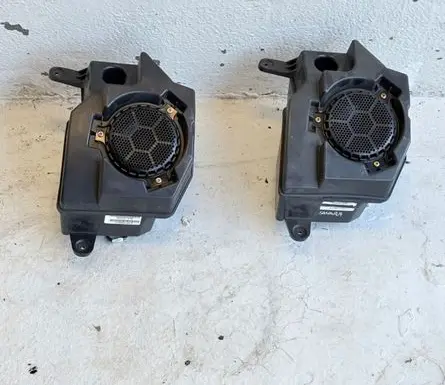 Jeep Wrangler Front door speaker 68283474AB