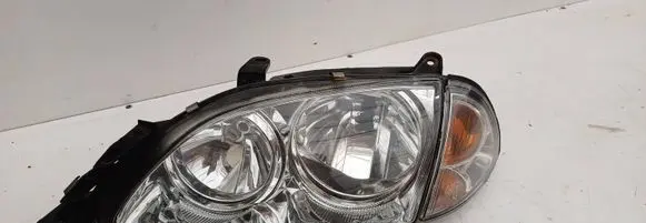 Toyota Avensis T220 Headlight/headlamp 21211C3L