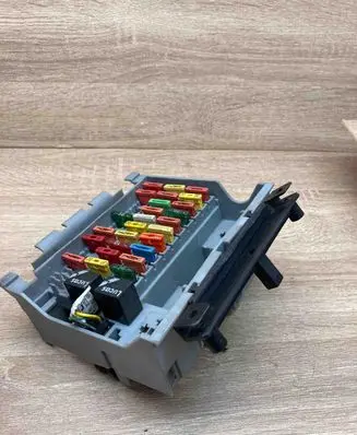 Opel Calibra Fuse module 090356773
