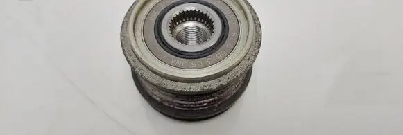 Volkswagen PASSAT B6 Alternator pulley F55347001