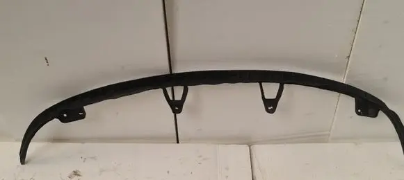 Volkswagen Golf V Front bumper lip 1K0805915