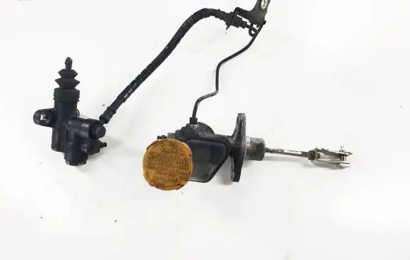Subaru Impreza III Clutch slave cylinder 