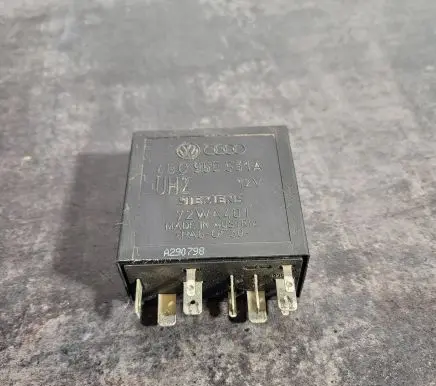 Volkswagen Golf IV Other relay 4B0955531A 72WA401 A290798