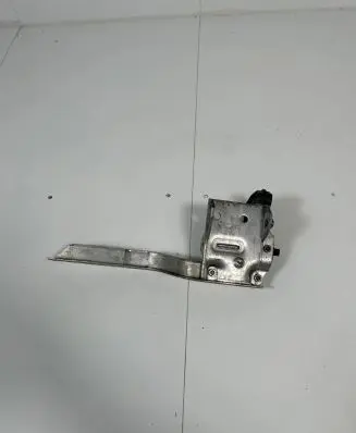 BMW 5 F10 F11 Bottom radiator support slam panel 7186513