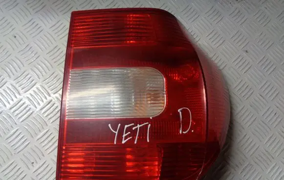 Skoda Yeti (5L) Rear/tail lights 5L0945112 ZSB5L0945096 5L0945096