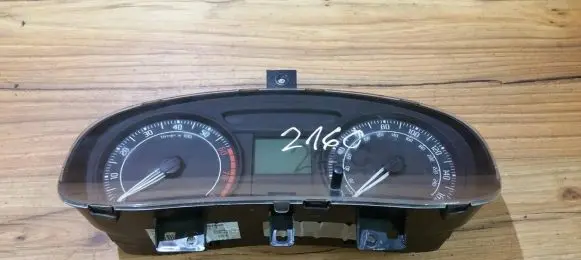 Skoda Fabia Mk1 (6Y) Speedometer (instrument cluster) 5j0920900b v2823466