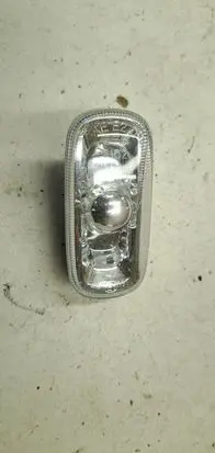 Front fender indicator light