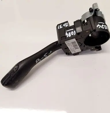 Volkswagen Bora Indicator stalk 8L0953513G