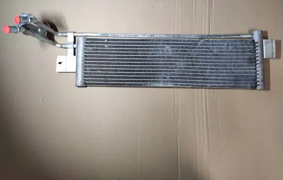 BMW M3 G80 Engine oil radiator 8583536