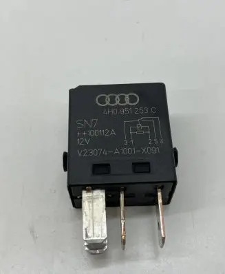 Volkswagen Golf VI Other relay 4H0951253C
