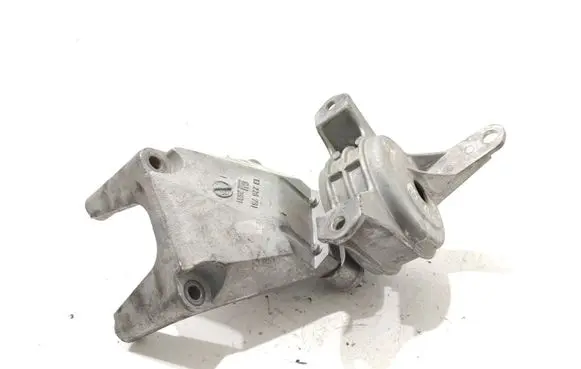 Opel Astra H Engine mounting bracket 13226751 2581