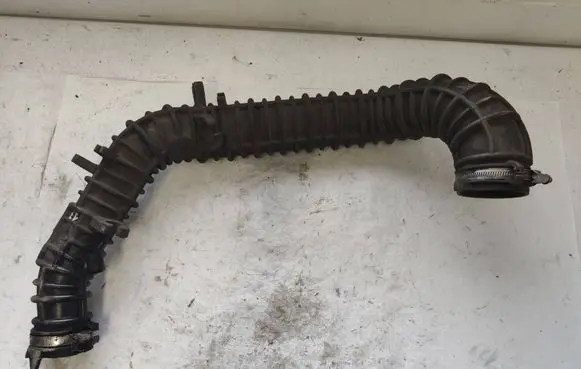 Renault Trafic II (X83) Intercooler hose/pipe 8200607744 93858730