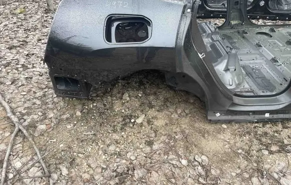 BMW iX Rear quarter panel 