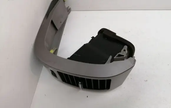 Toyota Prius (XW20) Dashboard side air vent grill/cover trim 5506147010 4556417020 5566047020