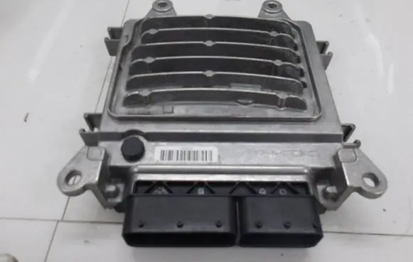 Mercedes-Benz C W204 Engine control unit/module A6519005301
